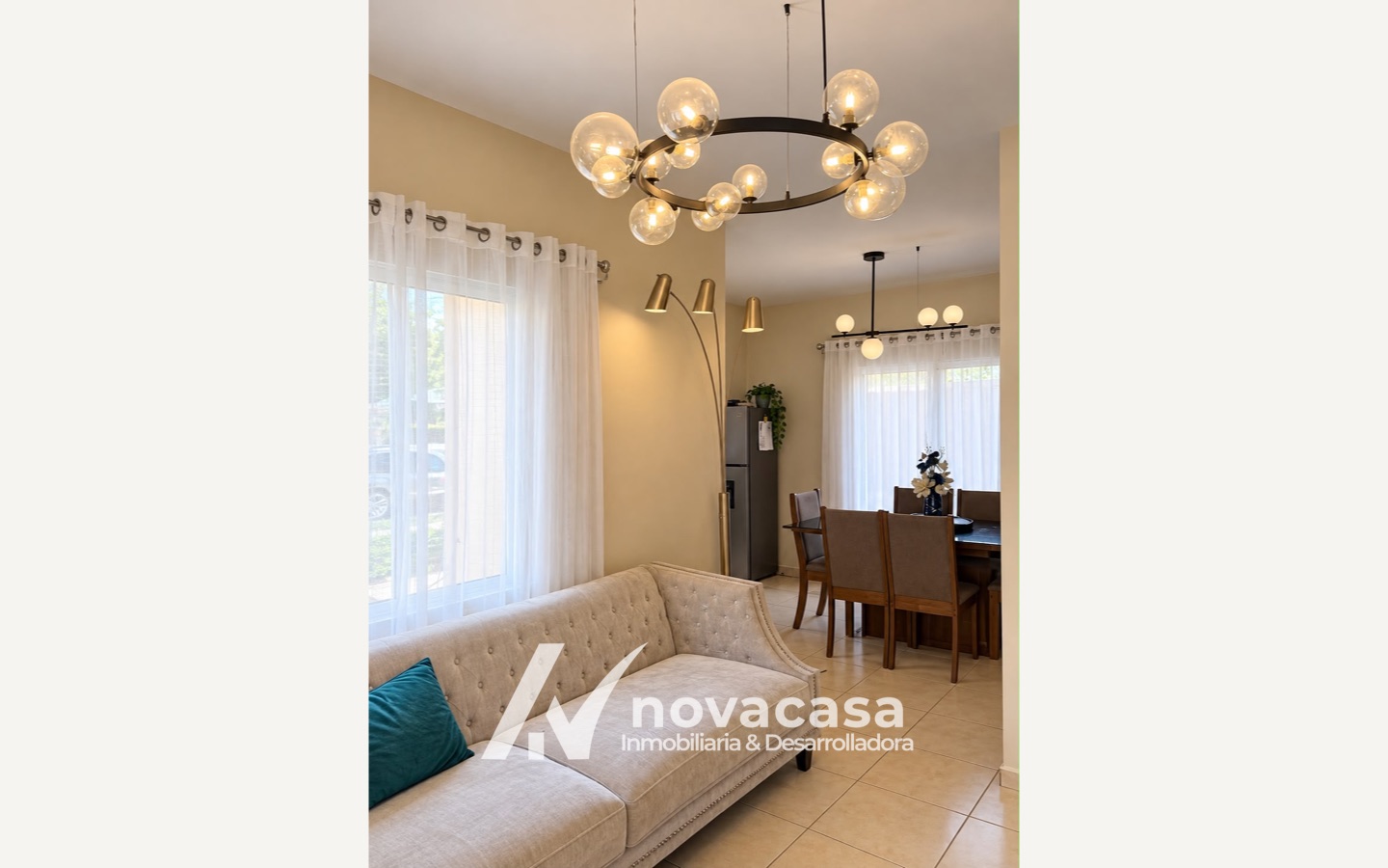 02_Sala_01 Casa Lina — Residencial Villas Valencia, San Pedro Sula