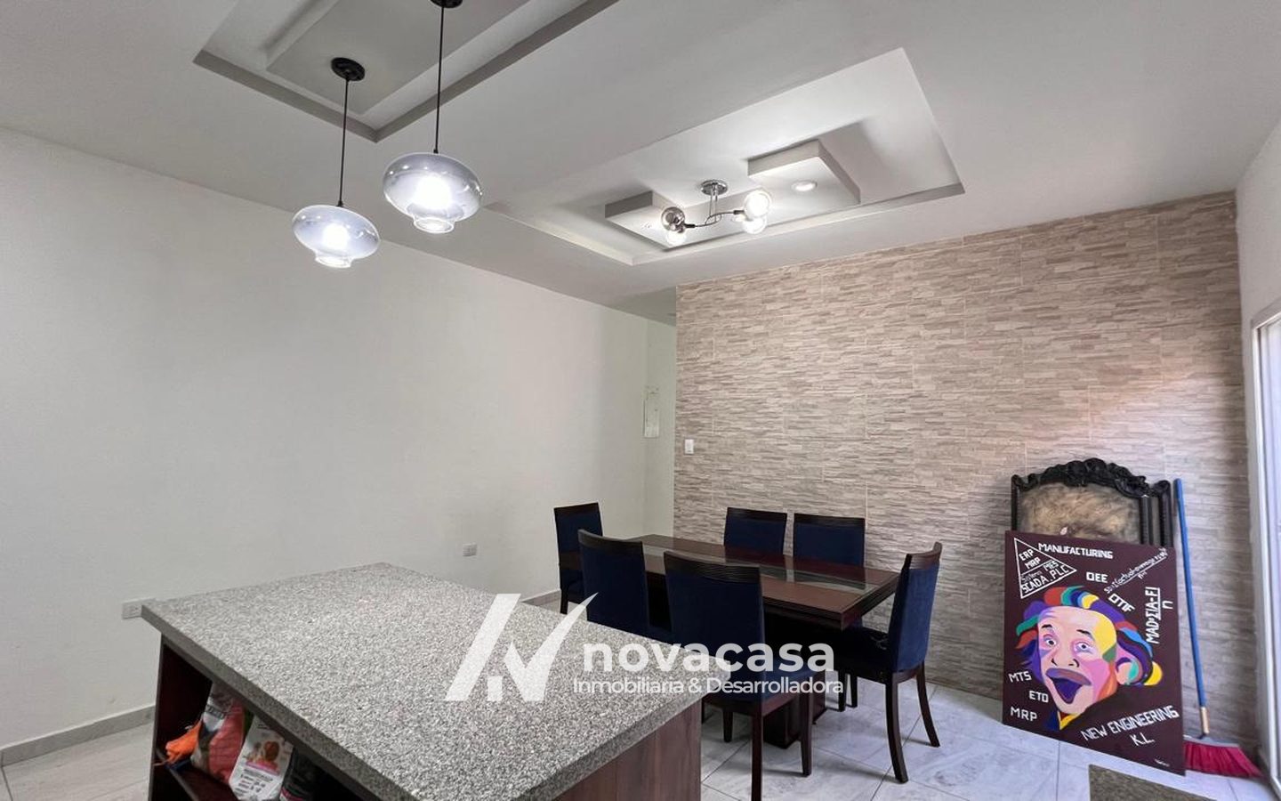 06_Comedor_02 Comedor del townhouse en Residencial Costa del Sol