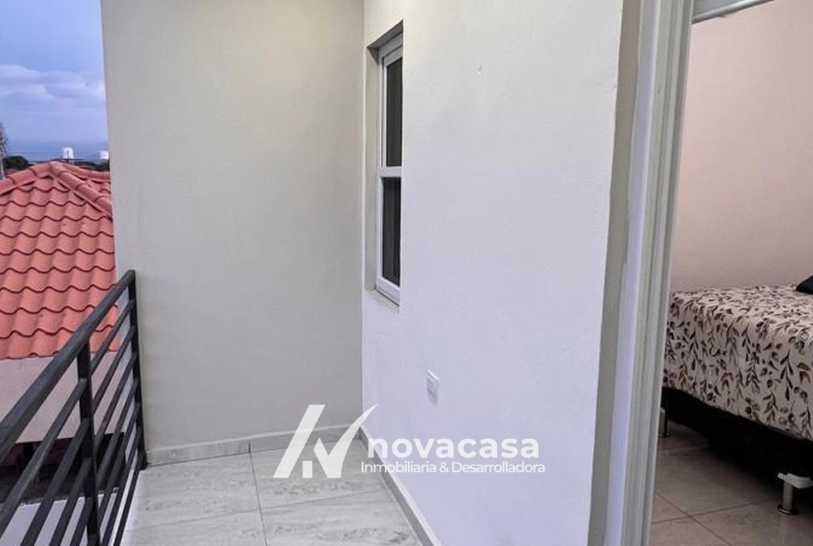 Patio Terraza del townhouse en Residencial Costa del Sol