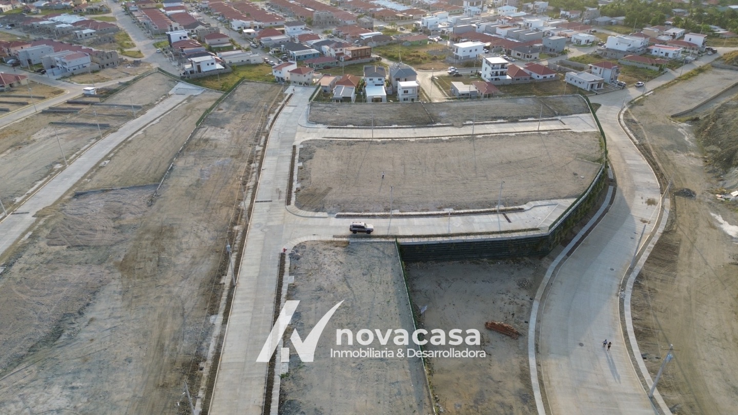 n8n9-altos-de-valencia-03-lotes-vista-oblicua-01 Lotes en venta en Residencial Altos de Valencia, San Pedro Sula