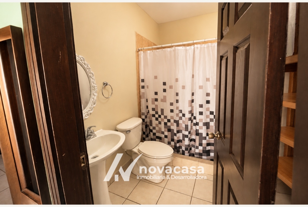 Casa en venta en Residencial Costa del Sol, San Pedro Sula