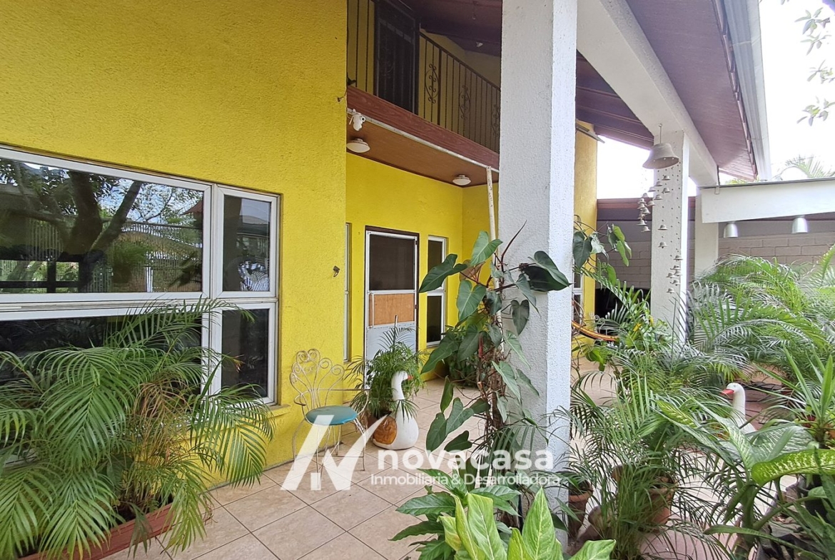 Casa en venta en Residencial Los Naranjo, San Pedro Sula