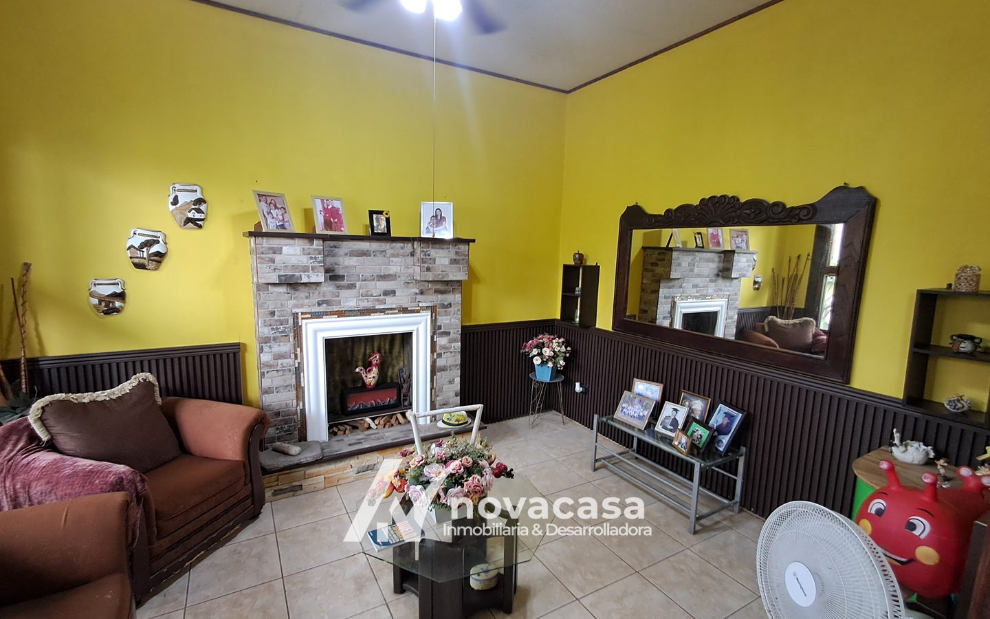 rela-los-naranjo-07-sala-02 Casa en venta en Residencial Los Naranjo, San Pedro Sula