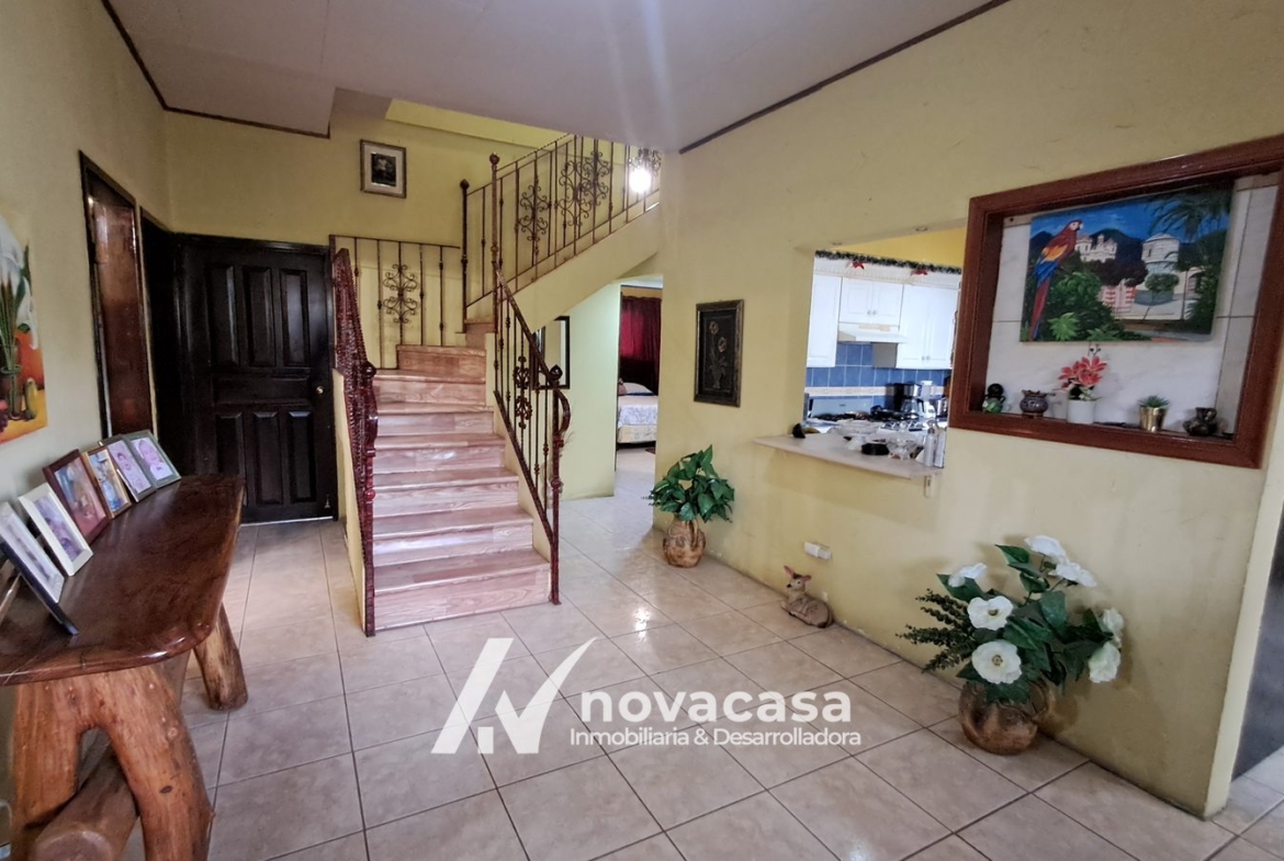 Casa en venta en Residencial Los Naranjo, San Pedro Sula