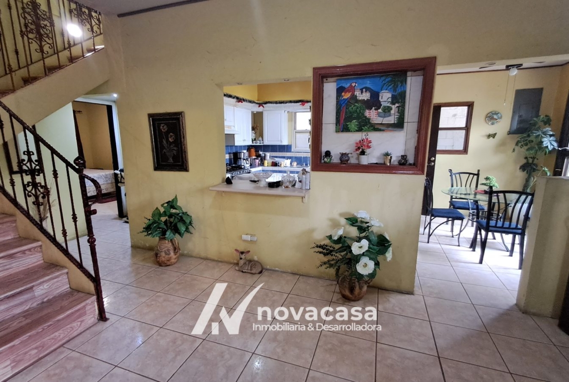 Casa en venta en Residencial Los Naranjo, San Pedro Sula