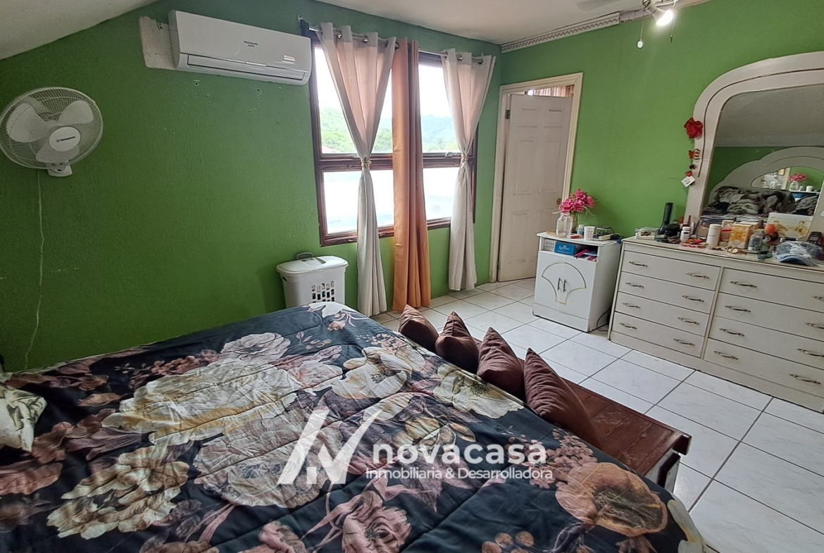 Casa en venta en Residencial Los Naranjo, San Pedro Sula