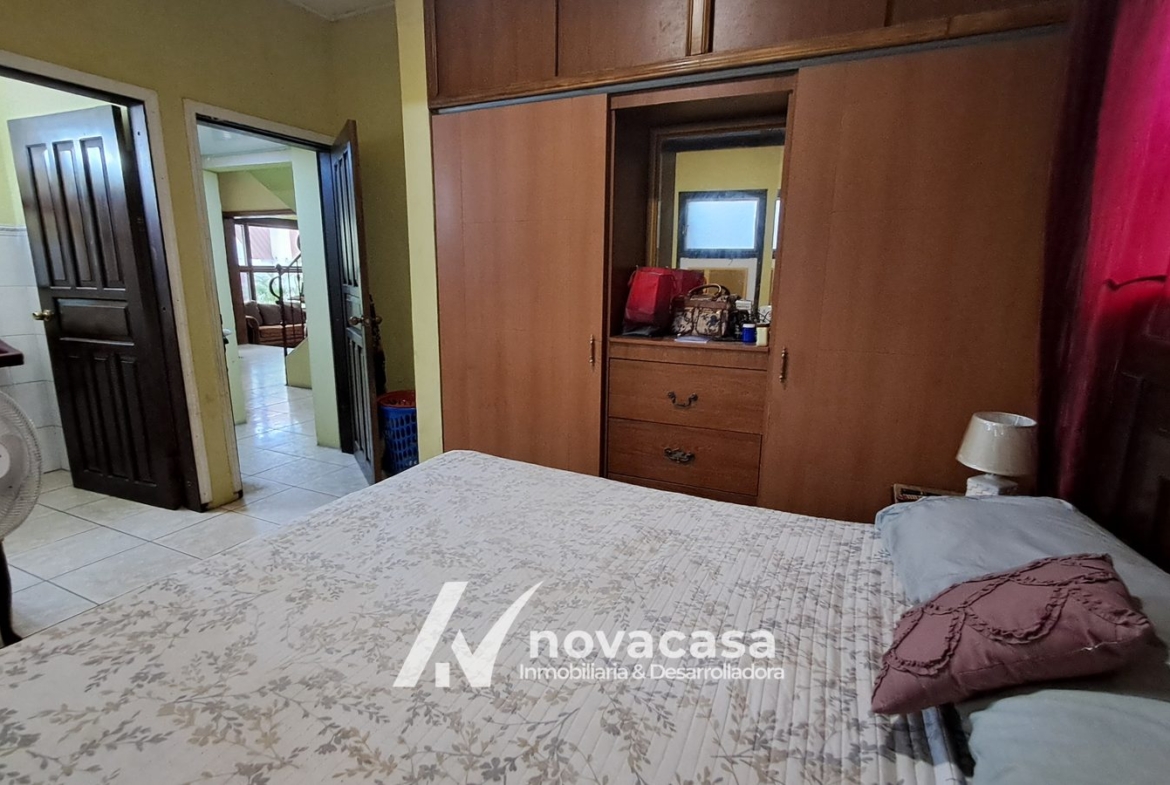 Casa en venta en Residencial Los Naranjo, San Pedro Sula