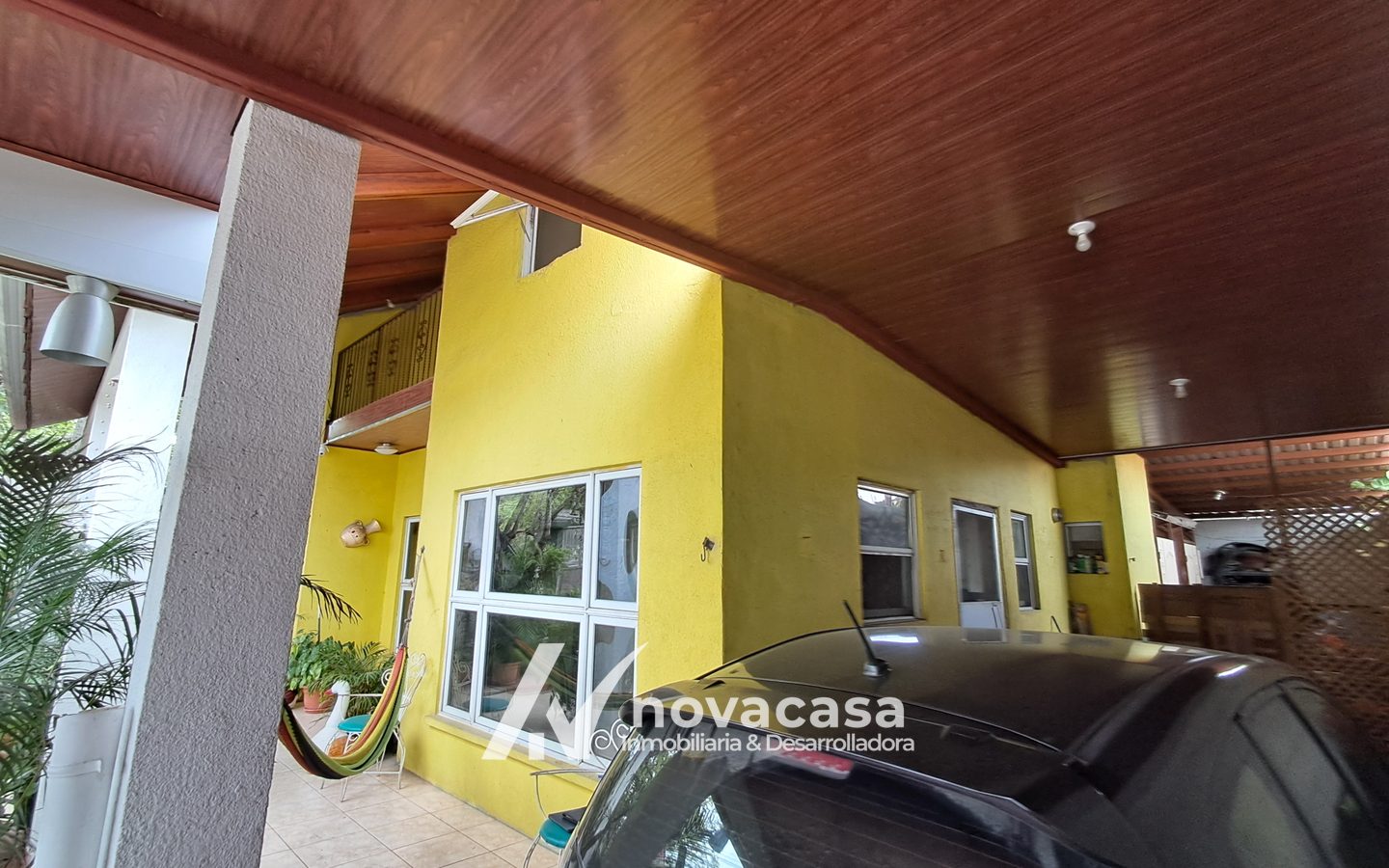rela-los-naranjo-39-cochera-01 Casa en venta en Residencial Los Naranjo, San Pedro Sula