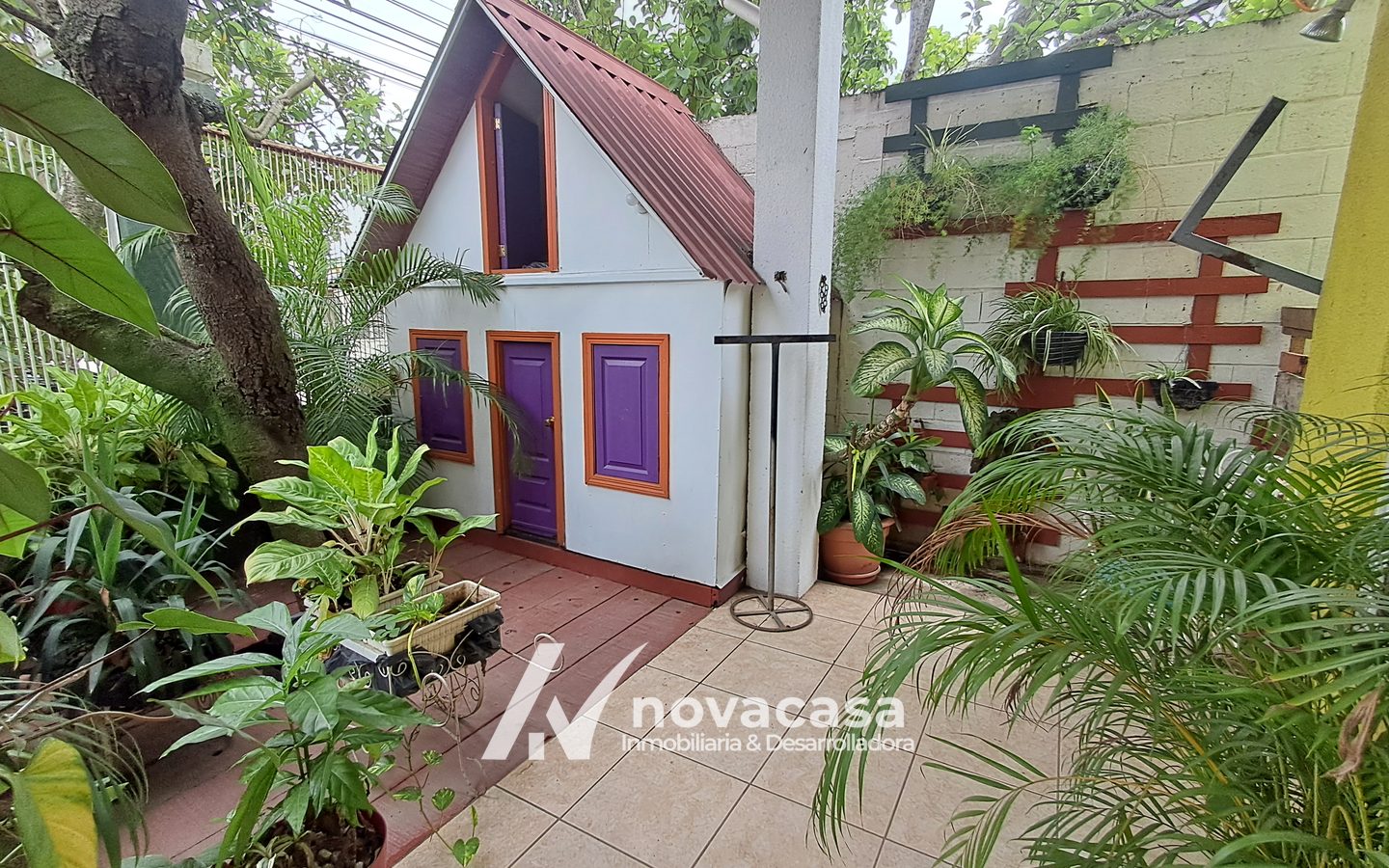 rela-los-naranjo-40-patio-01 Casa en venta en Residencial Los Naranjo, San Pedro Sula