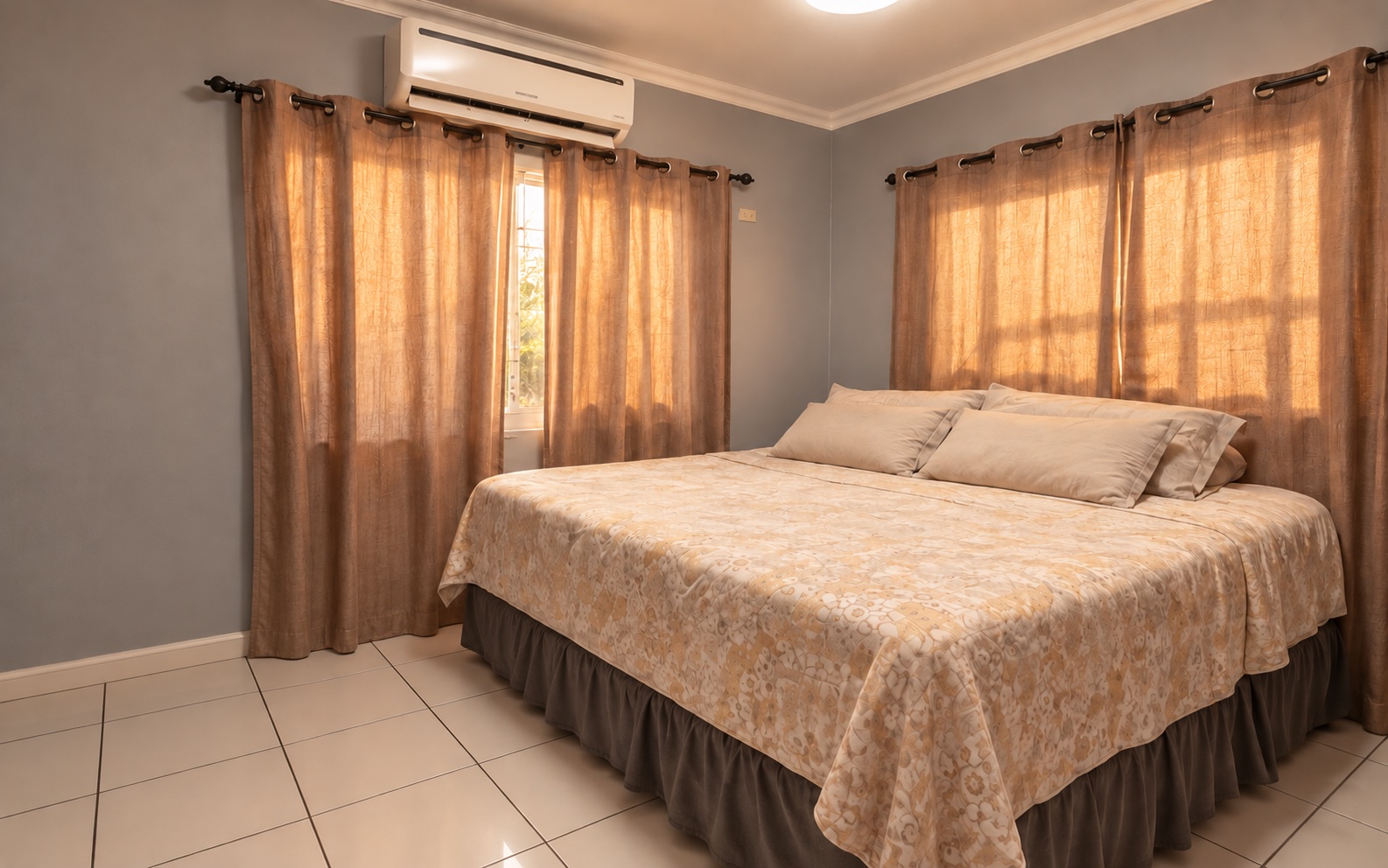 yara-la-sabana-04-habitacion-ia Dormitorio de casa en venta en La Sabana, San Pedro Sula. Imagen mejorada con IA.